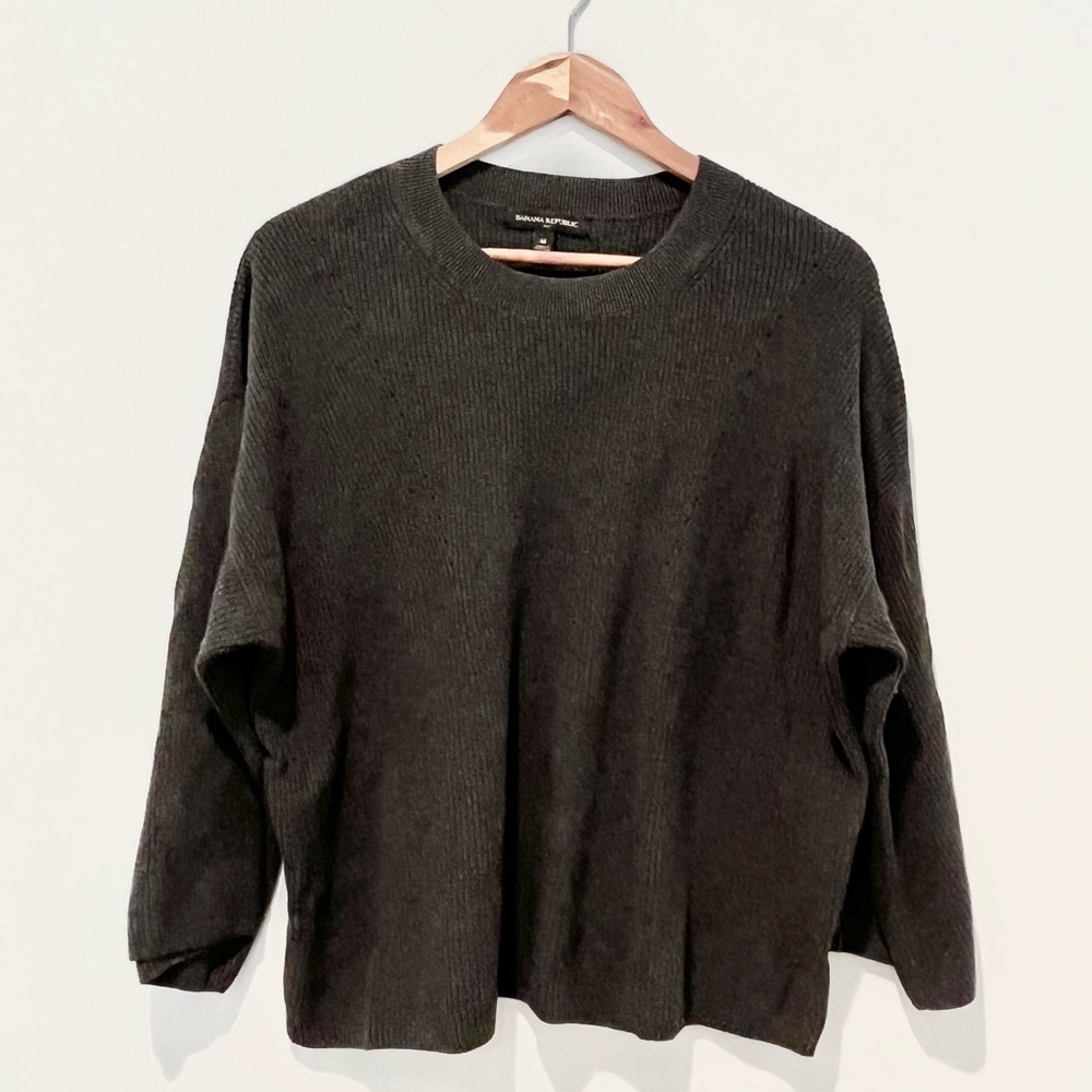 Banana Republic Grey Half sleeve sweater